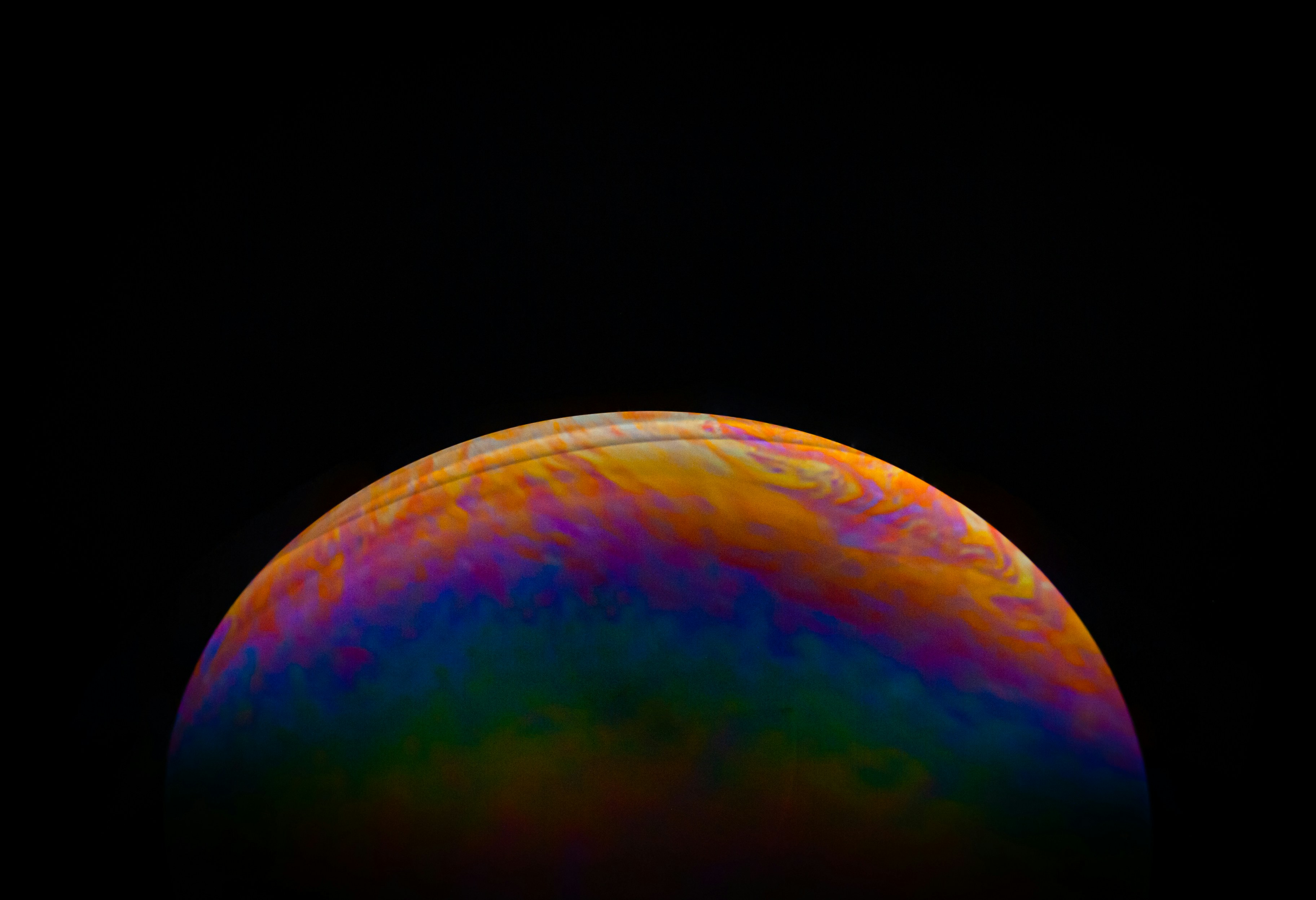 メルカリの取引画面で、購入希望者が質問をしている様子