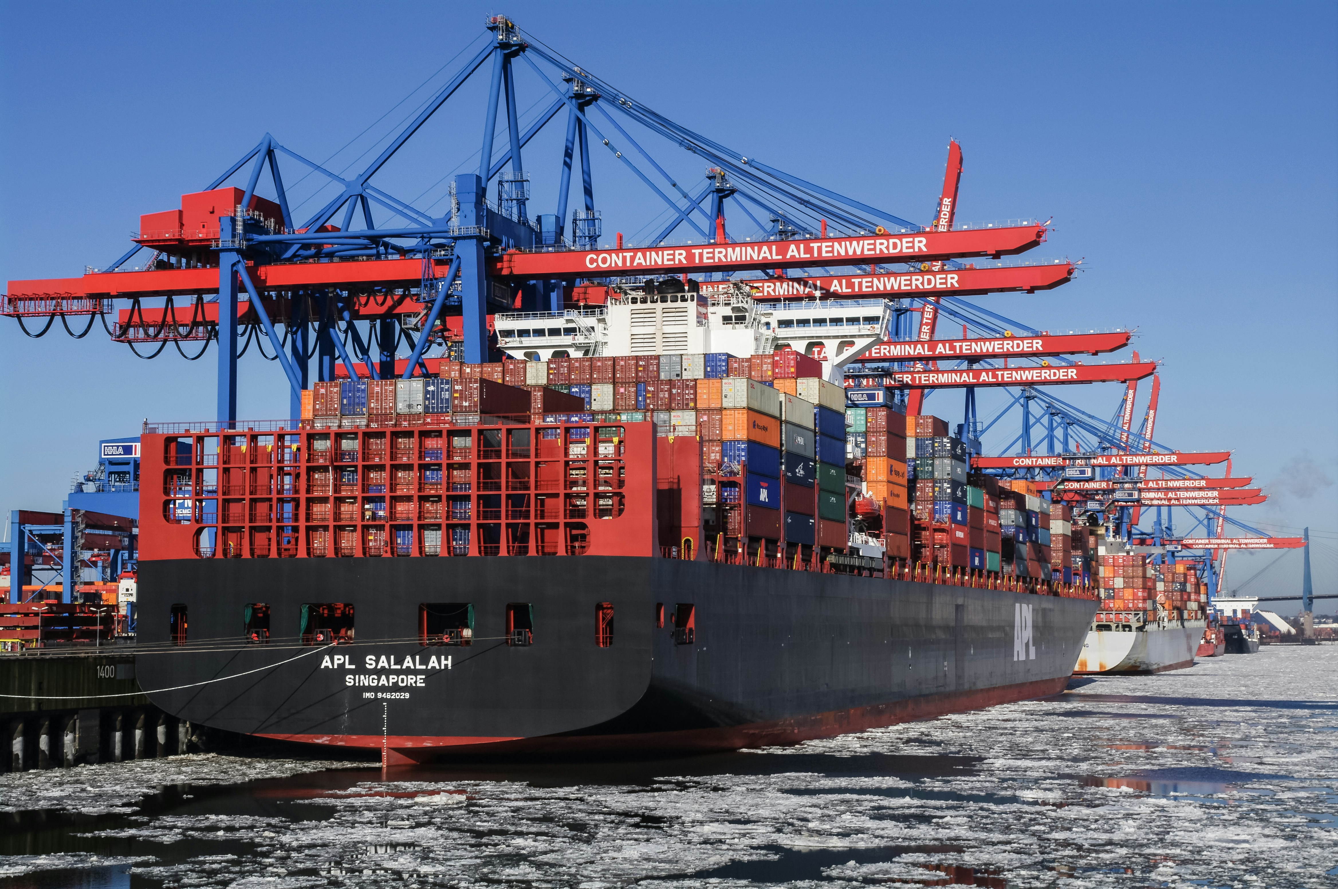 ラクマとメルカリの手数料を比較した表